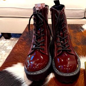 SINCERELY JULES BOOTS COMBAT/MOTO NEW - Wine. Sz 9.5